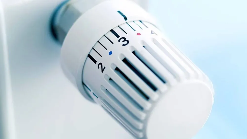 Chauffage à Annecy : Pourquoi passer aux Robinets Thermostatiques cet Hiver ?